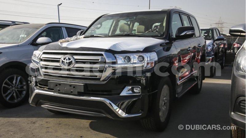 Big with watermark toyota land cruiser somalia import dubai 2828