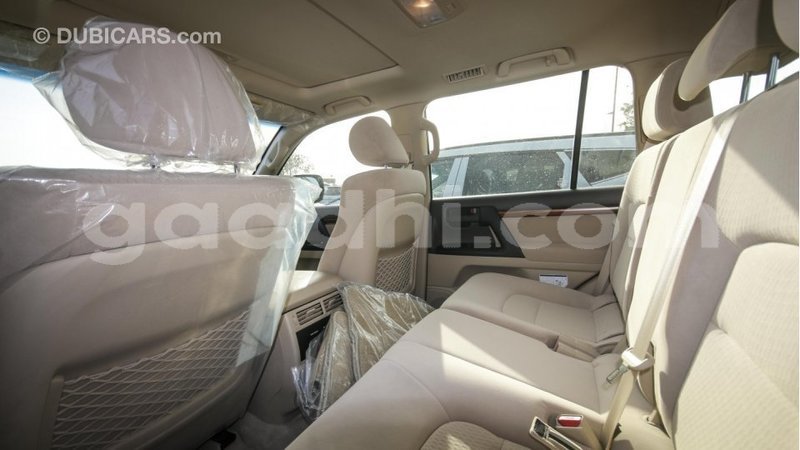 Big with watermark toyota land cruiser somalia import dubai 2828