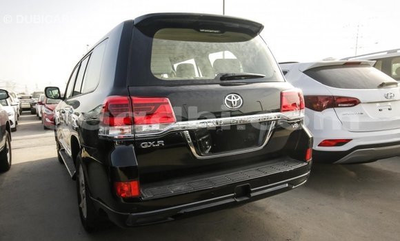 Imported Toyota Land Cruiser Black Makiinaa iti Import - Dubai keessatti Somalia keessatti Imported Toyota Land Cruiser Black Makiinaa iti Import - Dubai keessatti Somalia keessatti