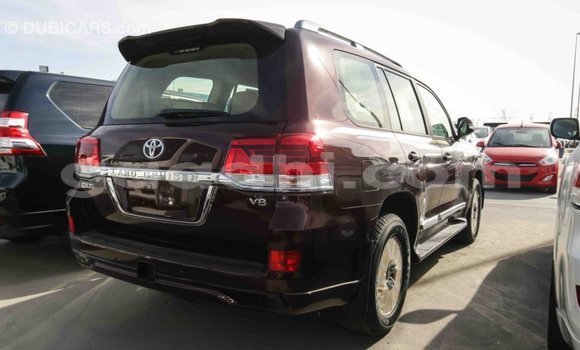 Imported Toyota Land Cruiser Other Makiinaa iti Import - Dubai keessatti Somalia keessatti Imported Toyota Land Cruiser Other Makiinaa iti Import - Dubai keessatti Somalia keessatti