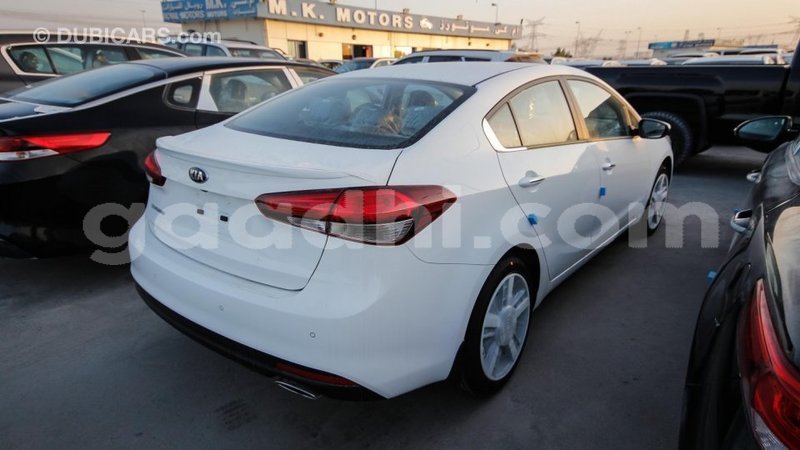 Big with watermark kia cerato somalia import dubai 2840