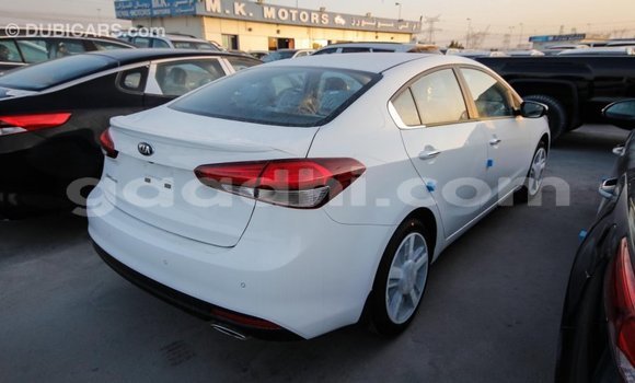 Imported Kia Cerato White Makiinaa iti Import - Dubai keessatti Somalia keessatti Imported Kia Cerato White Makiinaa iti Import - Dubai keessatti Somalia keessatti