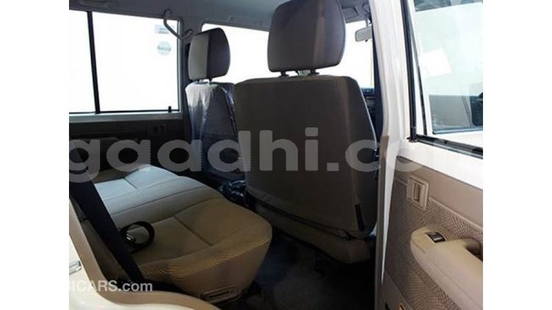 Big with watermark toyota land cruiser somalia import dubai 2841