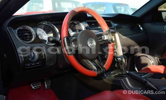 Imported Ford Mustang Red Makiinaa iti Import - Dubai keessatti Somalia keessatti Imported Ford Mustang Red Makiinaa iti Import - Dubai keessatti Somalia keessatti