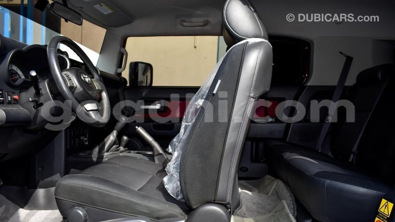 Big with watermark toyota fj cruiser somalia import dubai 2852