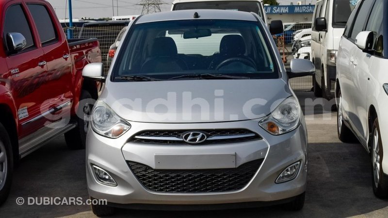 Big with watermark hyundai i10 somalia import dubai 2853