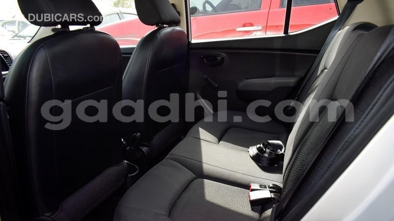 Big with watermark hyundai i10 somalia import dubai 2853