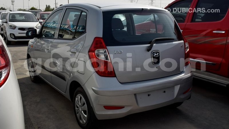 Big with watermark hyundai i10 somalia import dubai 2853