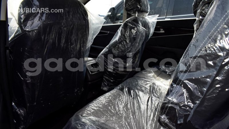 Big with watermark kia sorento somalia import dubai 2855