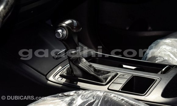 Acheter Import Voiture Kia Sorento Autre à Import - Dubai, Somalie Acheter Import Voiture Kia Sorento Autre à Import - Dubai, Somalie