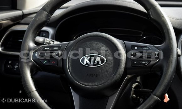 Acheter Import Voiture Kia Sorento Autre à Import - Dubai, Somalie Acheter Import Voiture Kia Sorento Autre à Import - Dubai, Somalie