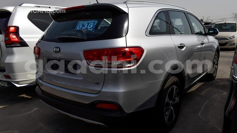 Big with watermark kia sorento somalia import dubai 2855