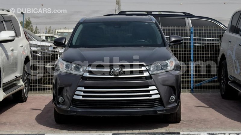 Big with watermark toyota highlander somalia import dubai 2857