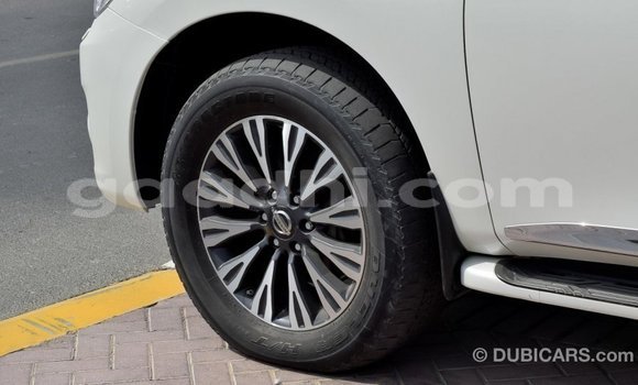 Imported Nissan Patrol White Makiinaa iti Import - Dubai keessatti Somalia keessatti Imported Nissan Patrol White Makiinaa iti Import - Dubai keessatti Somalia keessatti