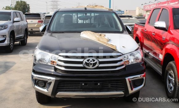 Imported Toyota Hilux Black Makiinaa iti Import - Dubai keessatti Somalia keessatti Imported Toyota Hilux Black Makiinaa iti Import - Dubai keessatti Somalia keessatti