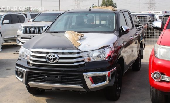 Imported Toyota Hilux Black Makiinaa iti Import - Dubai keessatti Somalia keessatti Imported Toyota Hilux Black Makiinaa iti Import - Dubai keessatti Somalia keessatti