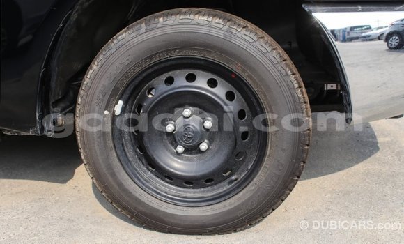 Imported Toyota Hilux Black Makiinaa iti Import - Dubai keessatti Somalia keessatti Imported Toyota Hilux Black Makiinaa iti Import - Dubai keessatti Somalia keessatti