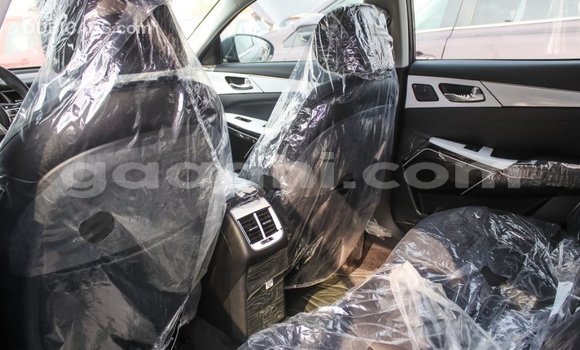 Imported Kia Cadenza Other Makiinaa iti Import - Dubai keessatti Somalia keessatti Imported Kia Cadenza Other Makiinaa iti Import - Dubai keessatti Somalia keessatti