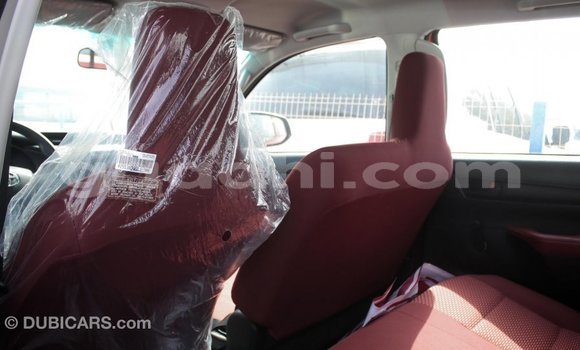 Imported Toyota Hilux Other Makiinaa iti Import - Dubai keessatti Somalia keessatti Imported Toyota Hilux Other Makiinaa iti Import - Dubai keessatti Somalia keessatti