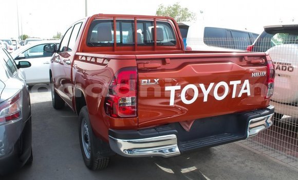 Imported Toyota Hilux Other Makiinaa iti Import - Dubai keessatti Somalia keessatti Imported Toyota Hilux Other Makiinaa iti Import - Dubai keessatti Somalia keessatti
