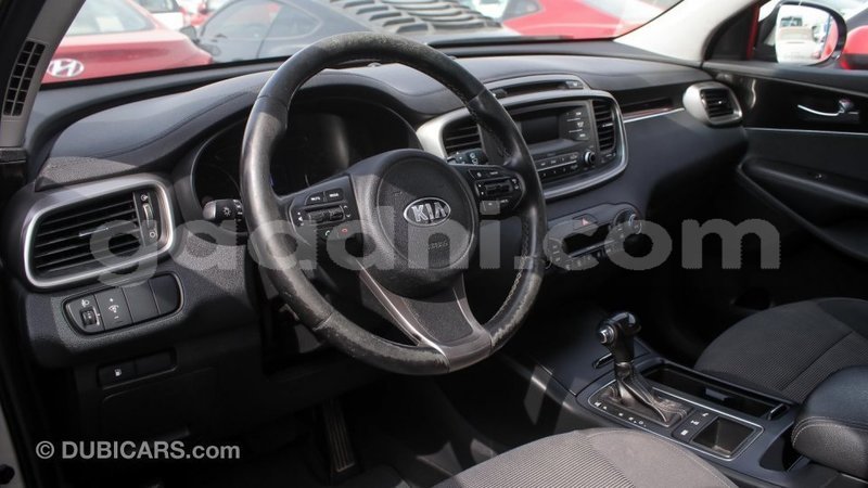 Big with watermark kia sorento somalia import dubai 2868