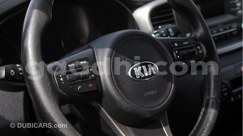 Big with watermark kia sorento somalia import dubai 2868