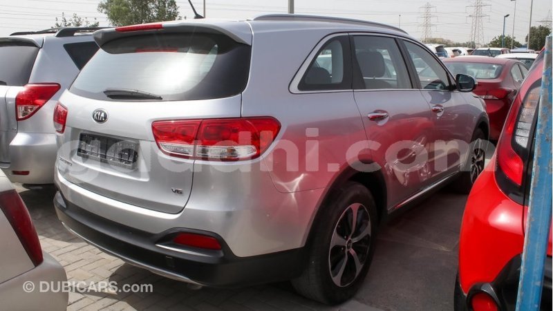 Big with watermark kia sorento somalia import dubai 2868