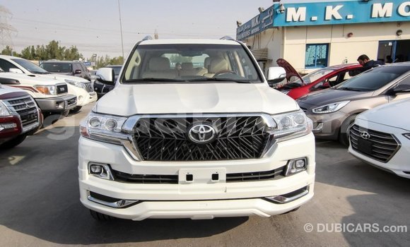 Buy Import Toyota Land Cruiser White Car in Import - Dubai in Somalia Buy Import Toyota Land Cruiser White Car in Import - Dubai in Somalia