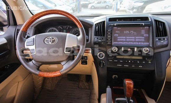Buy Import Toyota Land Cruiser White Car in Import - Dubai in Somalia Buy Import Toyota Land Cruiser White Car in Import - Dubai in Somalia