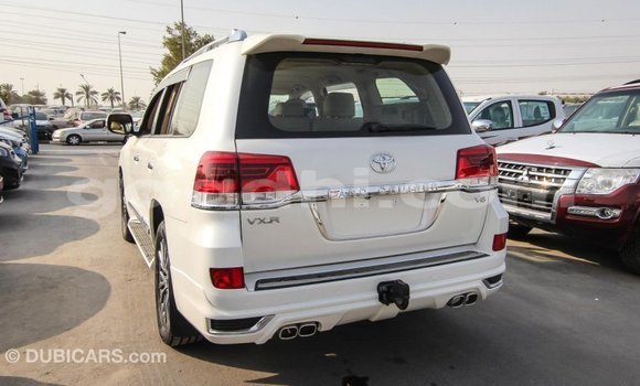 Buy Import Toyota Land Cruiser White Car in Import - Dubai in Somalia Buy Import Toyota Land Cruiser White Car in Import - Dubai in Somalia