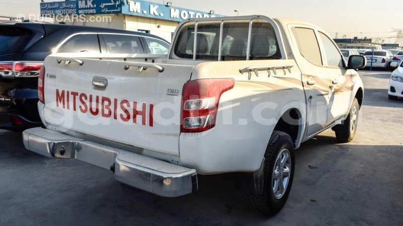 Big with watermark mitsubishi l200 somalia import dubai 2877