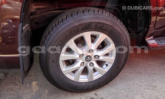 Imported Toyota Land Cruiser Brown Makiinaa iti Import - Dubai keessatti Somalia keessatti Imported Toyota Land Cruiser Brown Makiinaa iti Import - Dubai keessatti Somalia keessatti