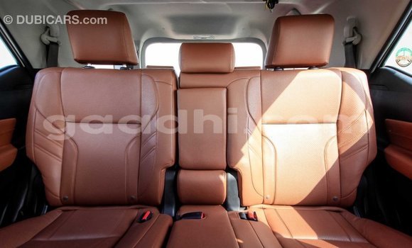 Imported Toyota Fortuner White Makiinaa iti Import - Dubai keessatti Somalia keessatti Imported Toyota Fortuner White Makiinaa iti Import - Dubai keessatti Somalia keessatti