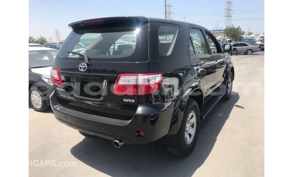Imported Toyota Fortuner Black Makiinaa iti Import - Dubai keessatti Somalia keessatti Imported Toyota Fortuner Black Makiinaa iti Import - Dubai keessatti Somalia keessatti