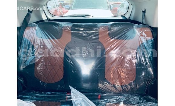 Imported Hyundai Creta White Makiinaa iti Import - Dubai keessatti Somalia keessatti Imported Hyundai Creta White Makiinaa iti Import - Dubai keessatti Somalia keessatti