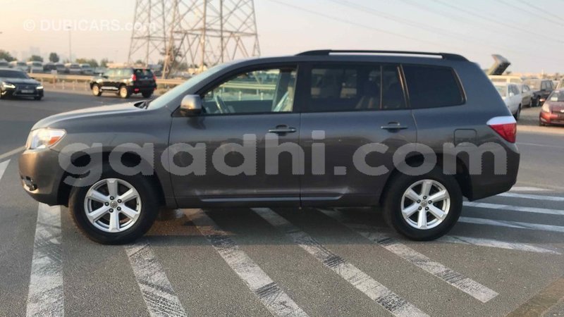 Big with watermark toyota highlander somalia import dubai 2900