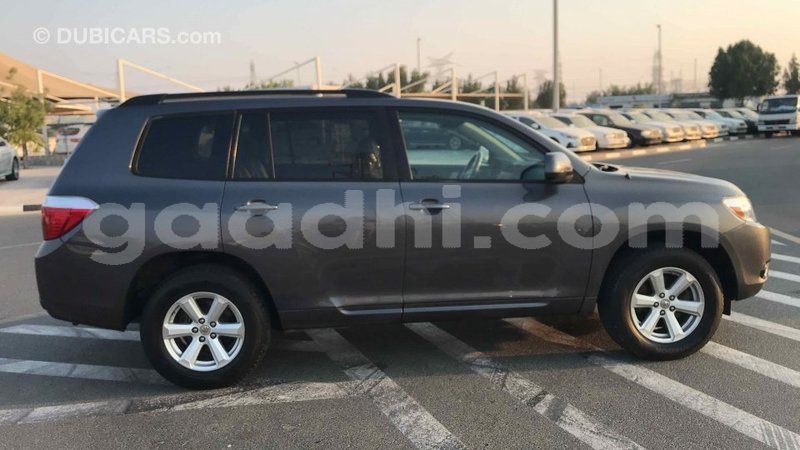 Big with watermark toyota highlander somalia import dubai 2900