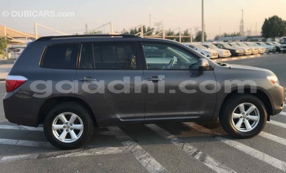 ይግዙ Imported Toyota Highlander ሌላ መኪና በ Import - Dubai በ ሶማሊያ ይግዙ Imported Toyota Highlander ሌላ መኪና በ Import - Dubai በ ሶማሊያ