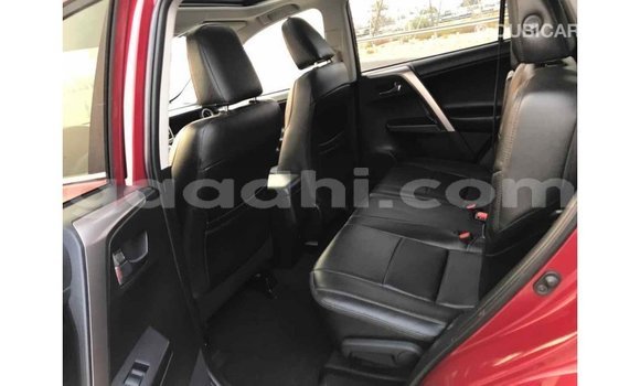 اشتري Imported Toyota HiAce أحمر شاحنة في Import - Dubai في الصومال اشتري Imported Toyota HiAce أحمر شاحنة في Import - Dubai في الصومال
