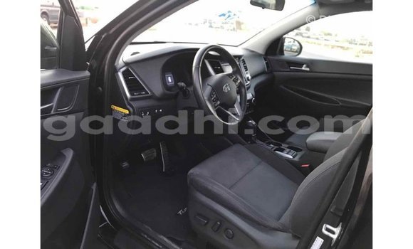 اشتري Imported Hyundai Tucson أسود سيارة في Import - Dubai في الصومال اشتري Imported Hyundai Tucson أسود سيارة في Import - Dubai في الصومال