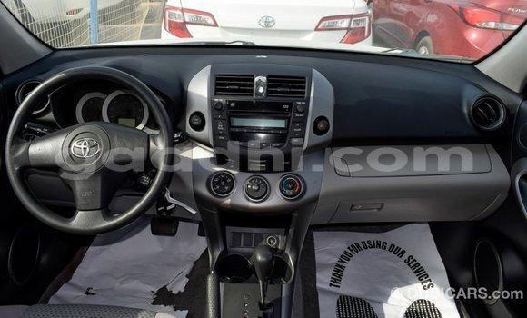 Imported Toyota HiAce Other Netiree iti Import - Dubai keessatti Somalia keessatti Imported Toyota HiAce Other Netiree iti Import - Dubai keessatti Somalia keessatti