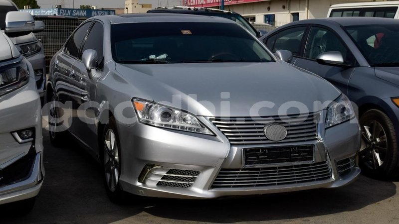 Big with watermark lexus es somalia import dubai 2910