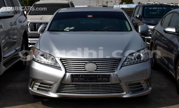 اشتري Imported Lexus ES آخر سيارة في Import - Dubai في الصومال اشتري Imported Lexus ES آخر سيارة في Import - Dubai في الصومال