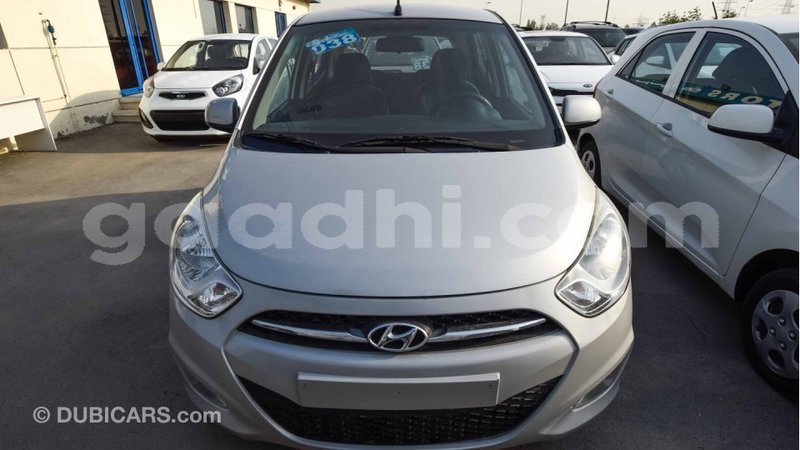 Big with watermark hyundai i10 somalia import dubai 2916