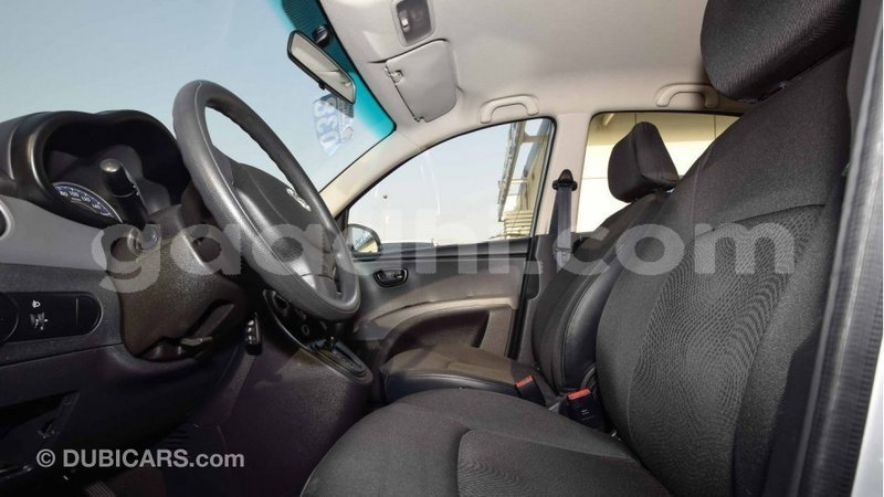 Big with watermark hyundai i10 somalia import dubai 2916