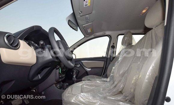 Acheter Import Voiture Renault Duster Blanc à Import - Dubai, Somalie Acheter Import Voiture Renault Duster Blanc à Import - Dubai, Somalie