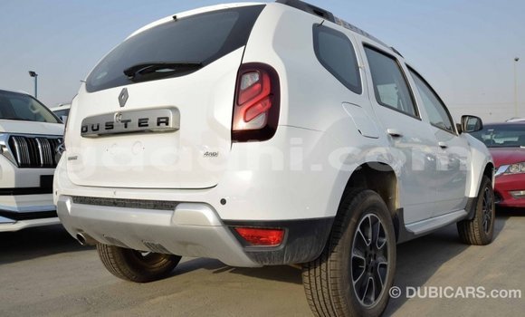 Acheter Import Voiture Renault Duster Blanc à Import - Dubai, Somalie Acheter Import Voiture Renault Duster Blanc à Import - Dubai, Somalie