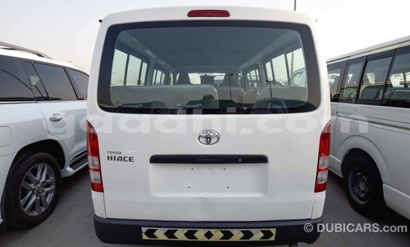 Imported Toyota Hiace White Makiinaa iti Import - Dubai keessatti Somalia keessatti Imported Toyota Hiace White Makiinaa iti Import - Dubai keessatti Somalia keessatti
