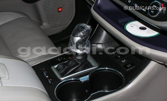 اشتري Imported Toyota Highlander آخر سيارة في Import - Dubai في الصومال اشتري Imported Toyota Highlander آخر سيارة في Import - Dubai في الصومال
