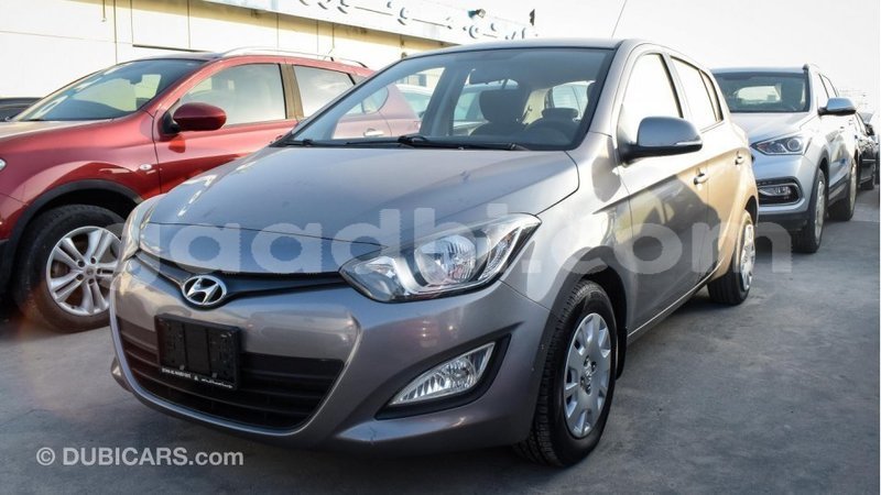 Big with watermark hyundai i20 somalia import dubai 2929